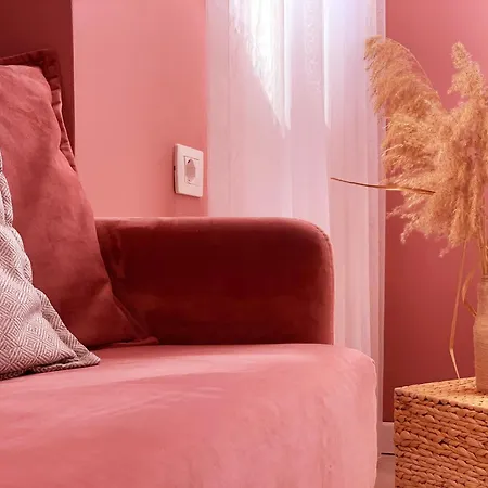 Apartment 6