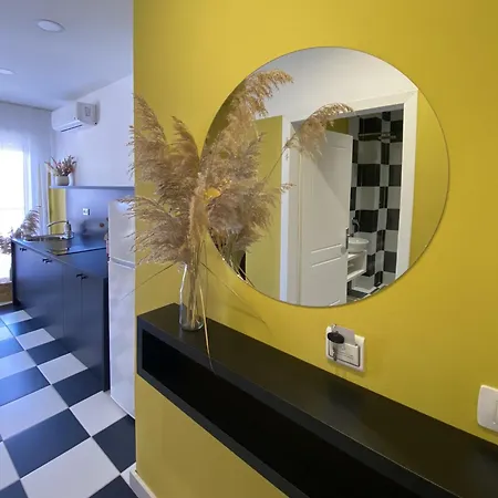 Apartment 6 *