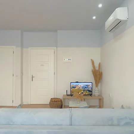 6 Apartment Golem (Tirana)